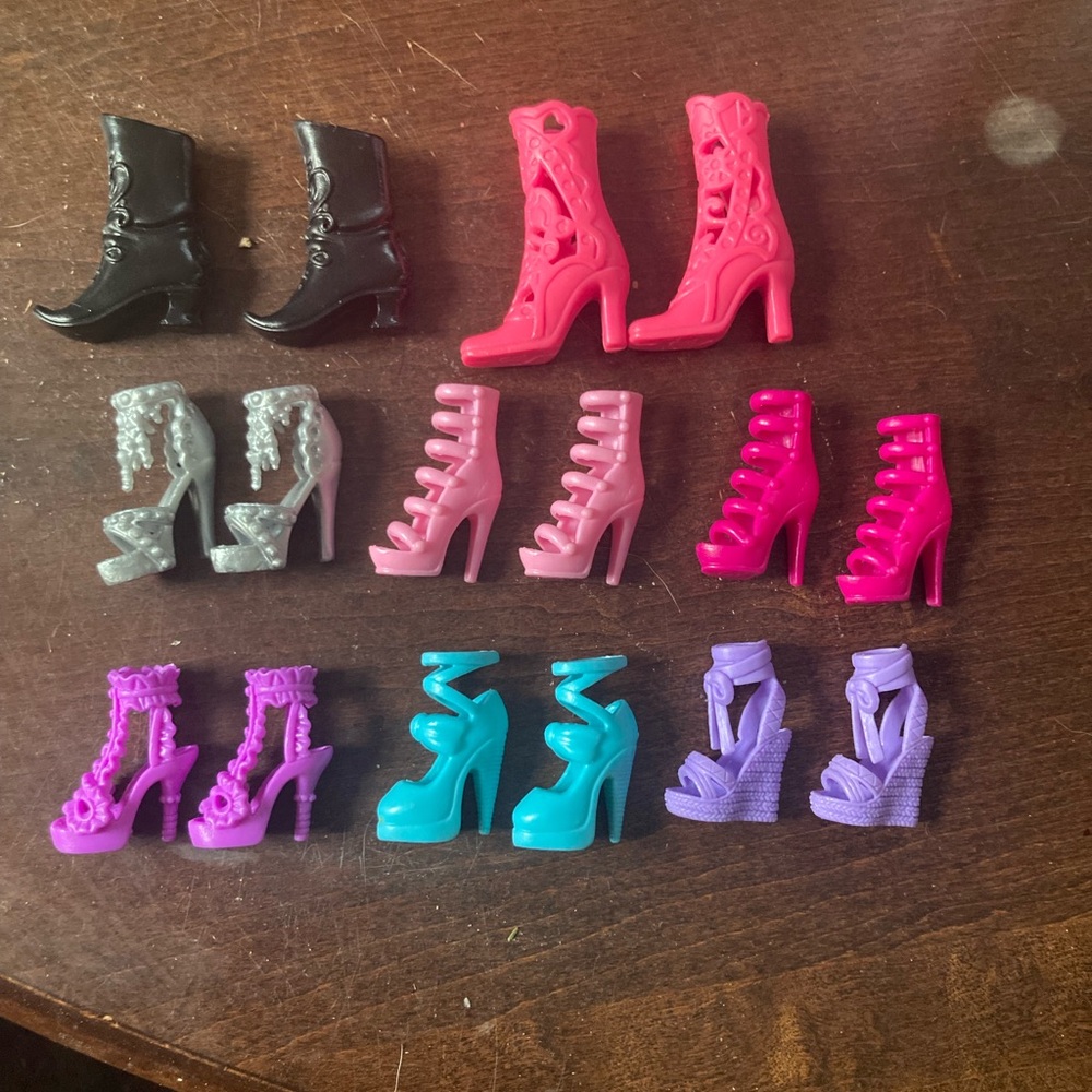 Barbie shoes lot
